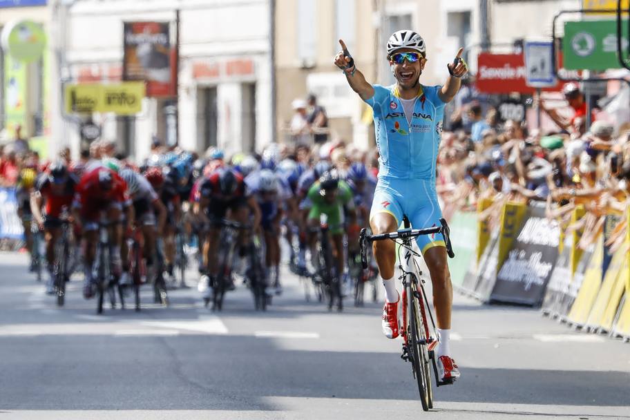 Fabio Aru si aggiudica la terza tappa del Giro del Delfinato, Bon sur Lignon-Tournon, 187,5 km. Bettini